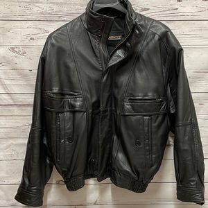 ⭐️HP⭐️Leather Jacket 52